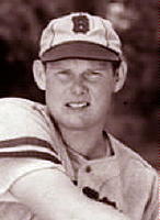 Browns OF Max West